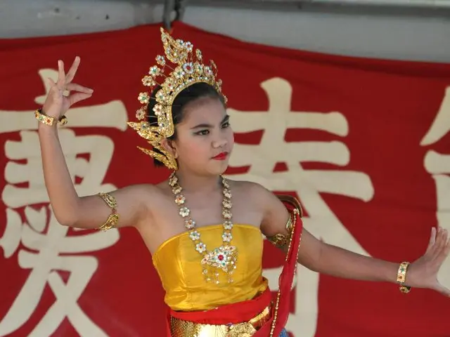 The Green Party advocates for the extension of the cultural pass.