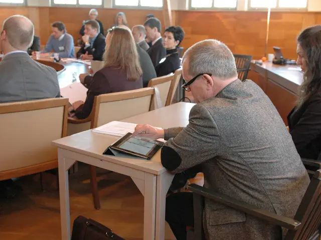 Guiding algorithms to offer suggestions