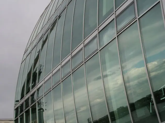 La Comprehensive Manual for Launching a Casual Clothing Line