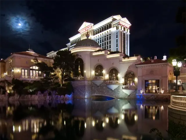 "10 Potent New Moon Suggestions to Materialize Your Desires"