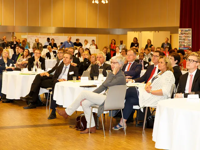 Online Study Groups: Boosting English Proficiency through Virtual Learning Environments