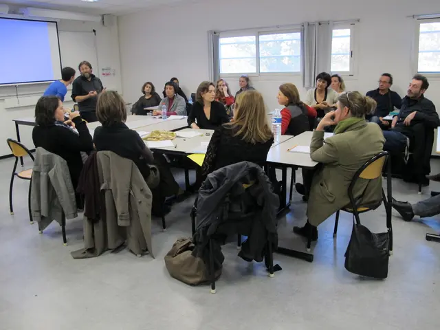 Navigating Discord with a Counterpart Holding Opposing Views: Strategies for Constructive Dialogue