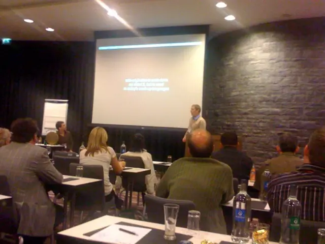 Strategies for Boosting Understanding from Podcast Transcriptions